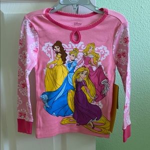 NWT Disney pajama set for girls